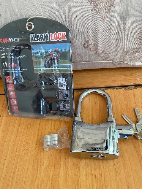 Giao không đúng màu