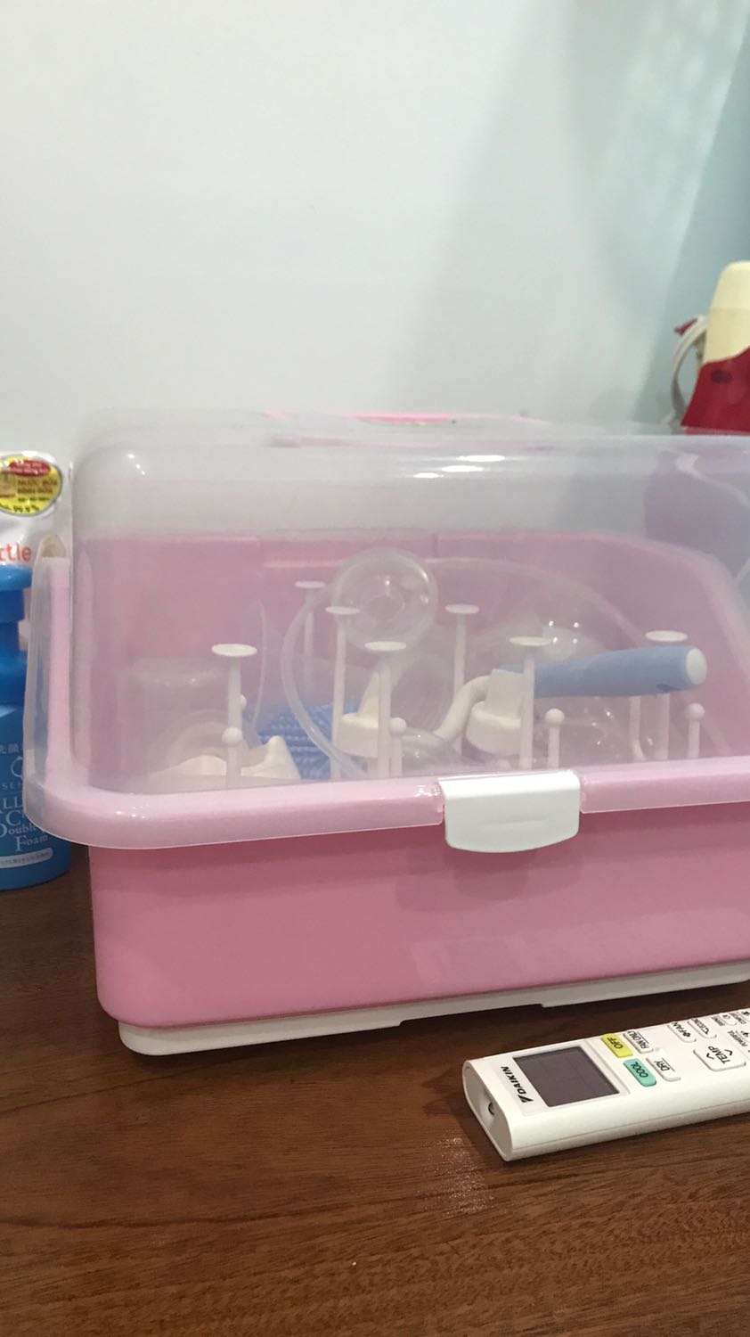 Tạm ổn, nhưng cái nút trắng cài hộp nó lỏng rớt hoài nên sẽ khó xách