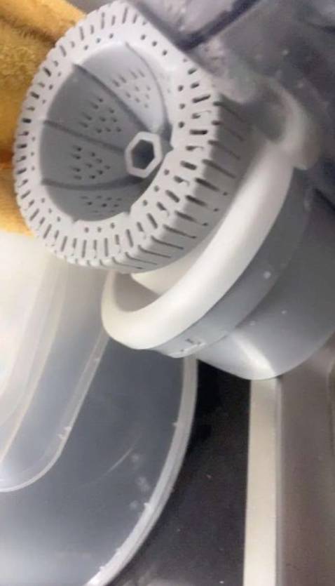 Giao hàng nhanh, đóng gói cẩn thận, máy to, cứng cáp, dễ vệ sinh, dễ sử dụng với 1 nốt bấm, shop tư vấn nhiệt tình, sẽ còn ủng hộ tiếp