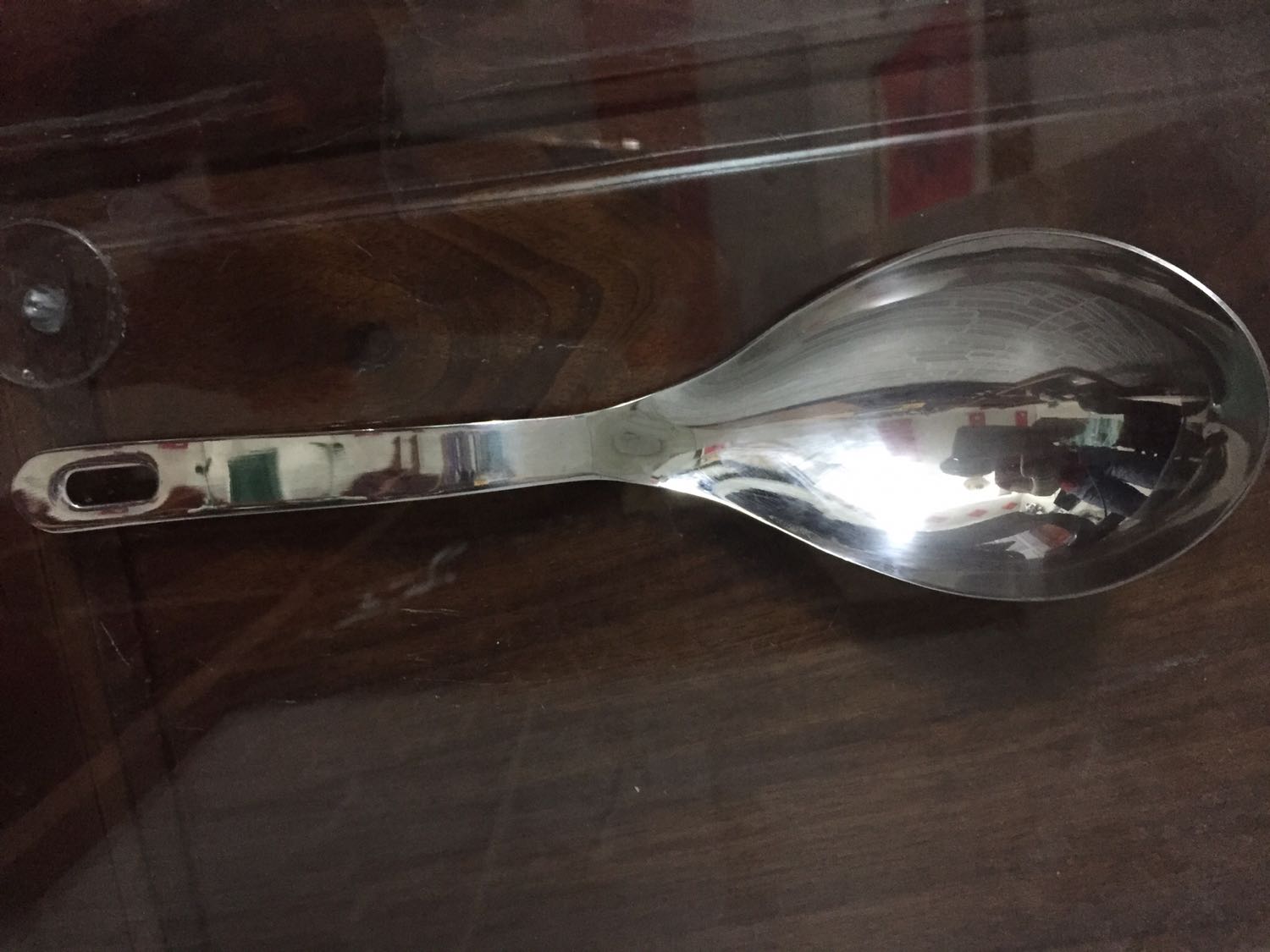 Mình rất ưng sản phẩm, muôi đẹp sáng bóng, chuẩn inox 304. Muôi cầm vừa tay độ cong đẹp.Nhân viên tư vấn nhiệt tình. Tiki giao hàng nhanh. Chất lượng đúng như quảng cáo. Mình rất tin tưởng khi mua các sản phẩm trên Tiki, mình sẽ tiếp tục ủng hộ Tiki và Dandihome