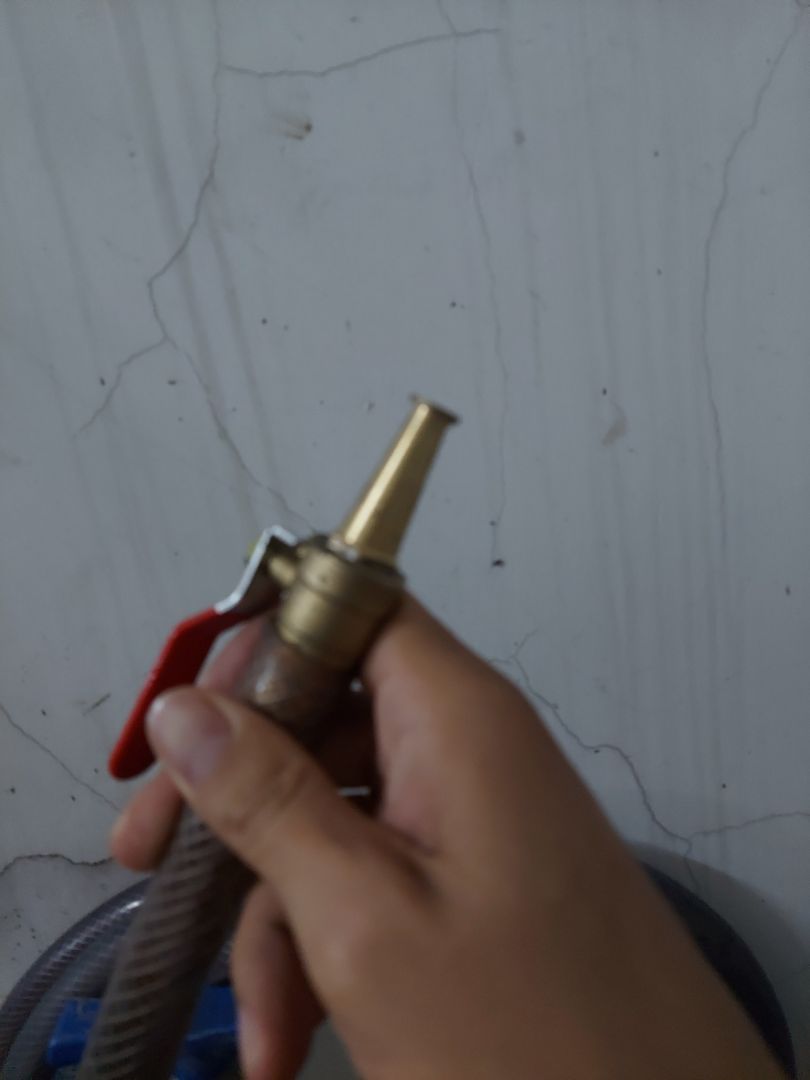 Sản phẩm chắc chắn, áp lực nước mạnh