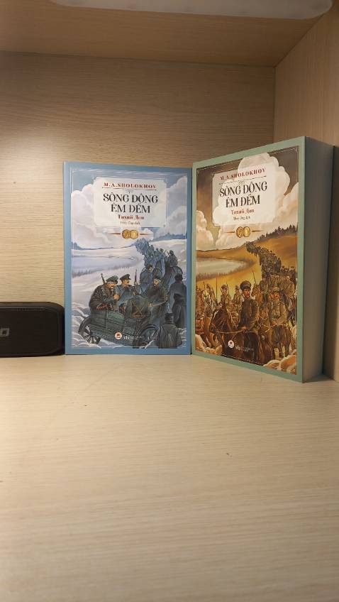 Bộ sách đẹp và còn rất mới , thơm mùi giấy . Sách làm bìa cứng thì tuyệt vời hơn là bìa mềm  Truyện thì đã đọc từ bé , tác phẩm nổi tiếng không cần phải nói gì thêm . Tiki giao sách rất nhanh và giữ gìn sách cẩn thận !
