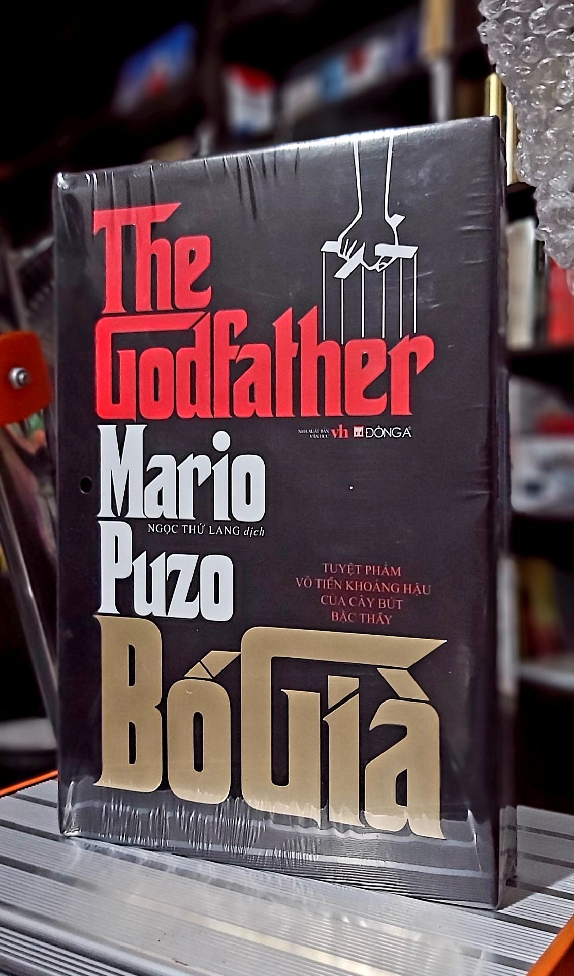 Sách bên ngoài thực sự đẹp. Trong rất nhiều nhà xuất bản mình vẫn thích nhất cuốn này của Đông A. Nội dung sách ko phải bàn cãi, ko phải tự nhiên được nhiều nhà xuất bản chọn in và tái bản nhiêu lần. Dịch vị của Tiki nhanh và thân thiện, trong thời gian dịch bệnh vẫn đảm bảo đúng hẹn và an toàn cho KH. Sẽ sử dụng lâu dài. Like & Thanks!