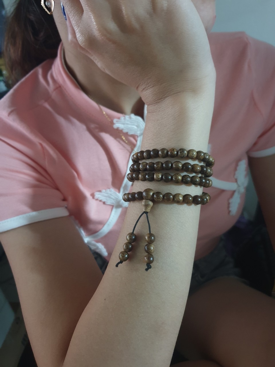 vân đẹp, thơm , hài lòng về sản phẩm. giá cũng tốt nữa sẽ giới thiệu cho người thân ủng hộ