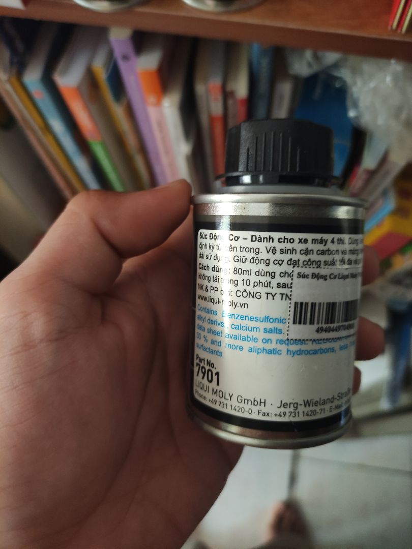 sp chính hãng. xúc rửa xong máy hơi kêu. nhưng sau 1 thời gian cũng ok. thấy có tiết kiệm xăng hơn. nhưng do đổ 2 loại xăng và nhớt cùng thời điểm ko rõ ai phát huy hơn
