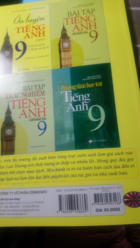 Trời ơi biết là tiki trước giờ đóng gói dở tệ nhưng mà cũng ko đến nỗi sản phẩm nó tệ quá mức như thế,nếu mà có âm sao chắc mình phải cho nó tệ tệ tệ hơn nữa thất vọng đến tràn trề về nội dung thì sách từ 2021 dám ghi 2022 nên đổi cái số đấy đi dùm