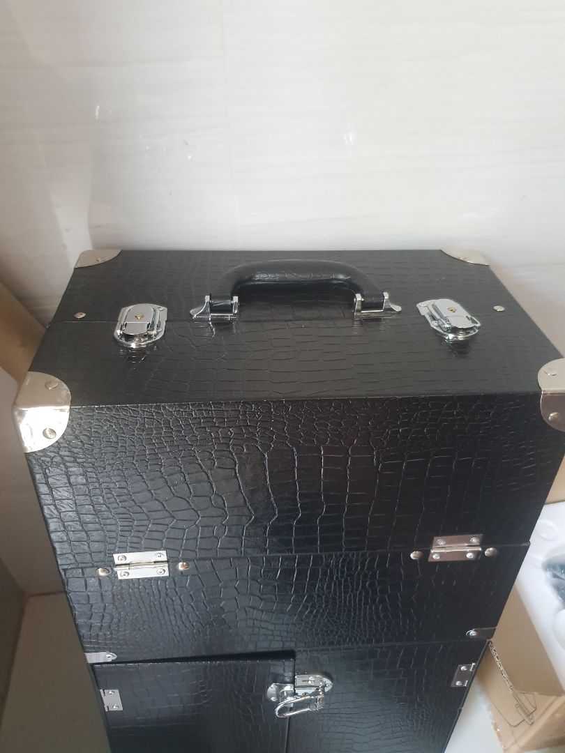 đẹp xuất sắc luôn nha. cốp chắc. da đẹp lắm