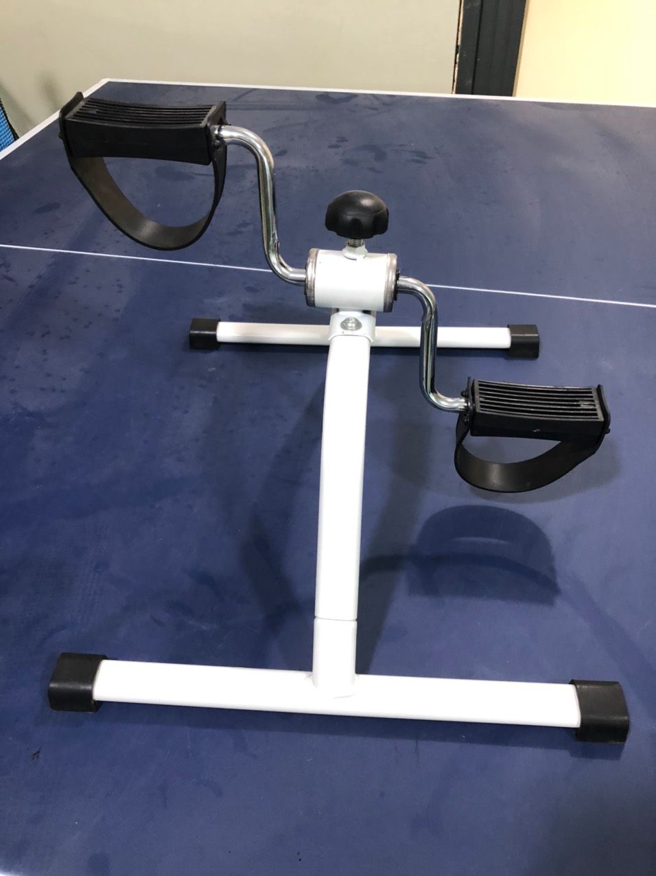 shop đóng gói kỹ , có hướng dẫn nên mình cũng dễ dàng lắp đặt , có chiếc máy này thật tiện lợi , mình ở nhà vẫn có thể tập thể dục đc