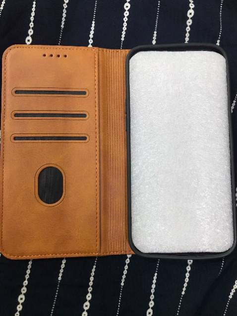 Đã nhận đc hàng.hàng thực sự ưng luôn đẹp lắm shop ạ. chất da mịn mềm ko nhăn ôm chắc máy, bảo vệ máy tuyệt đối, Trước ham rẻ mua phải ***, dùng được mấy ngày bong hết da làm bẩn cả quần, mất tiền mà ôm cục tức. Mua ở shop này khá uy tín, sẽ quay lại mua thêm😍😍😍😍😍😍😍😍😍😍😍😍😍😍😍😍😍