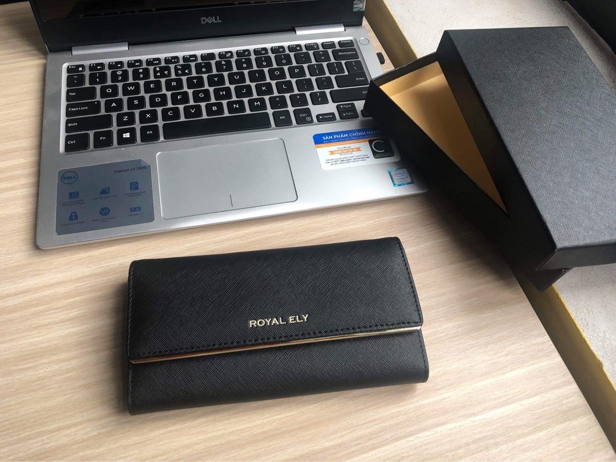 Mình vừa nhận hàng sáng nay, giao hàng nhanh chóng quá hihii
Gửi shop ít ảnh mình chụp lại nè, sản phẩm quá đẹp so với tưởng tượng luôn , thích thật ấy. Cảm ơn shop nhiều ạ! Mình vừa nhận hàng sáng nay, giao hàng nhanh chóng quá hihii
Gửi shop ít ảnh mình chụp lại nè, sản phẩm quá đẹp so với tưởng tượng luôn , thích thật ấy. Cảm ơn shop nhiều ạ!