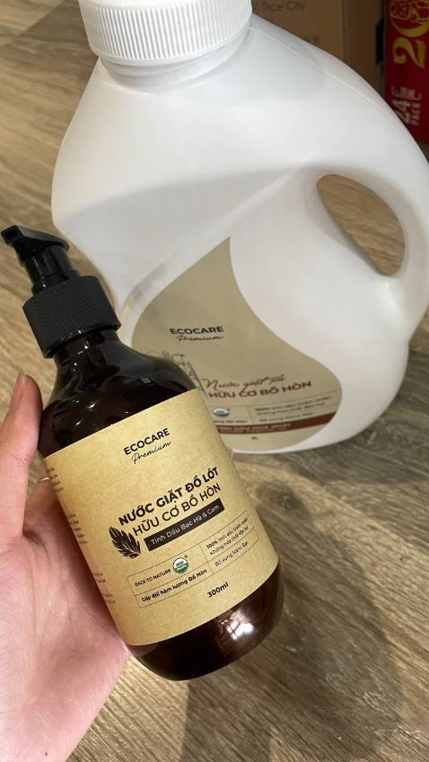 Mùi thơm để chịu, đánh tan vết bẩn shop giao hàng nhanh chóng