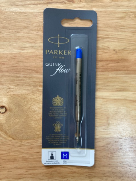 Hàng giao đúng hẹn.
Ruột bút mới, mực đều và màu xanh sáng.