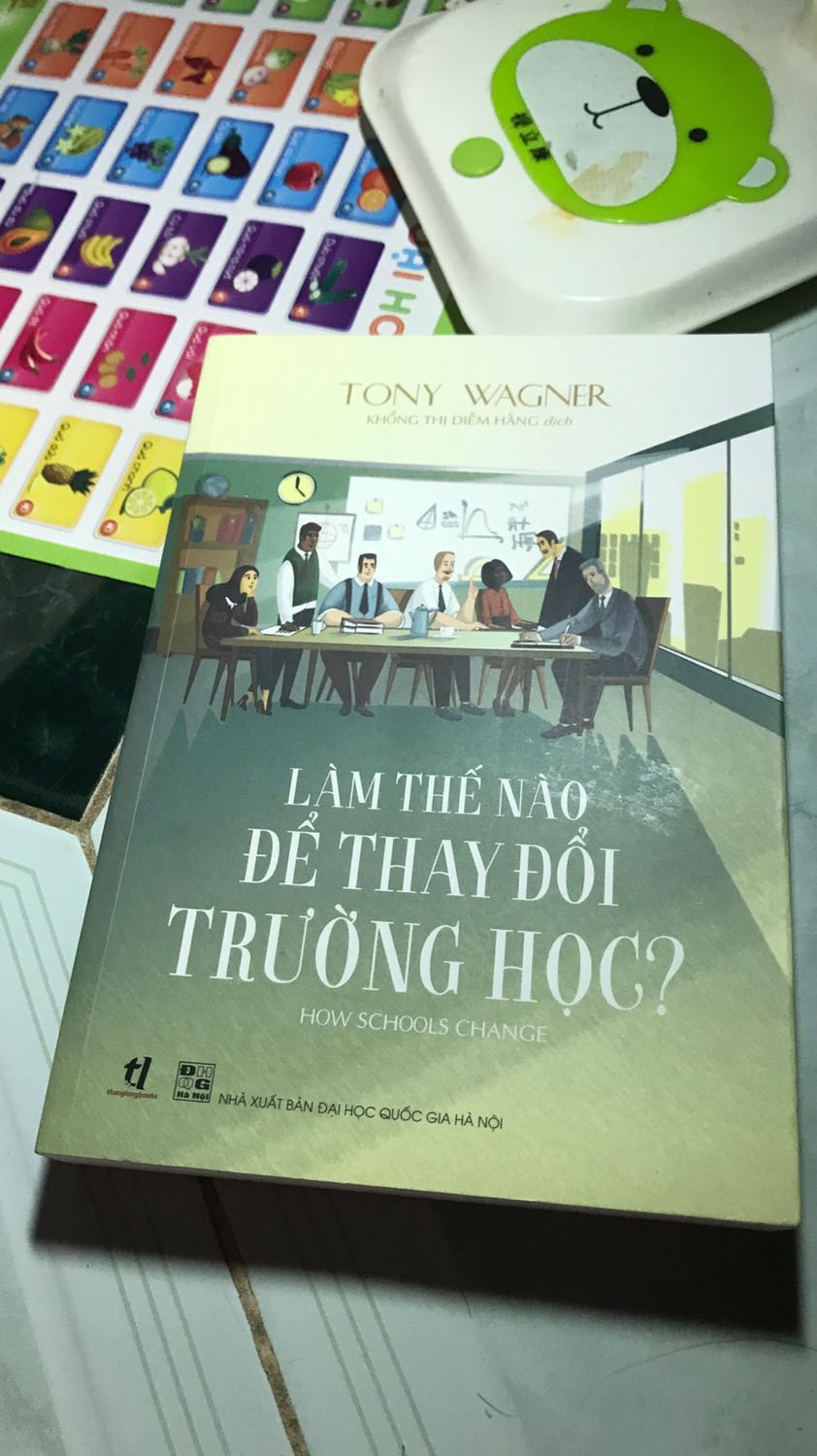 Sách mới tinh, giao nhanh, phù hợp cho những người nghiên cứu về lĩnh vực giáo dục. Tác giả làm việc và tốt nghiệp Tiến sĩ tại một trong những trường ĐH xuất sắc nhất thế giới - Harvard, chưa bàn đến nội dung, hãy xem tư duy lý luận của một người được Harvard như thế nào nhé