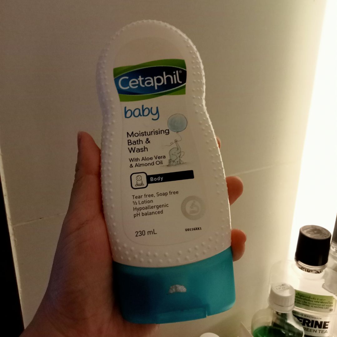 Rất mượt da và tóc cho bé