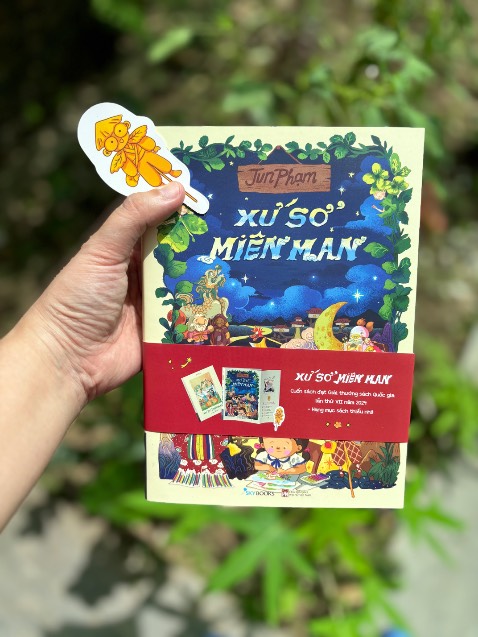 Sách đẹp, đóng gói kỹ.