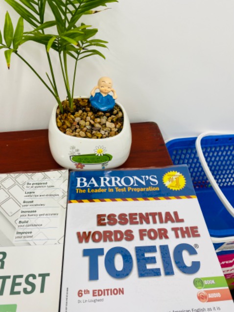 Sách giao hàng nhanh chất lượng. Nói chung mua sách ở tiki thì dịch vụ từ a đến z đều quá ư là yên tâm mà giá cả lại phải chăng. Nói chung mình đam mê đọc sách và học sách thì tiki là số 1 ha. Khỏi phải nịnh lun. 10đ nha💙