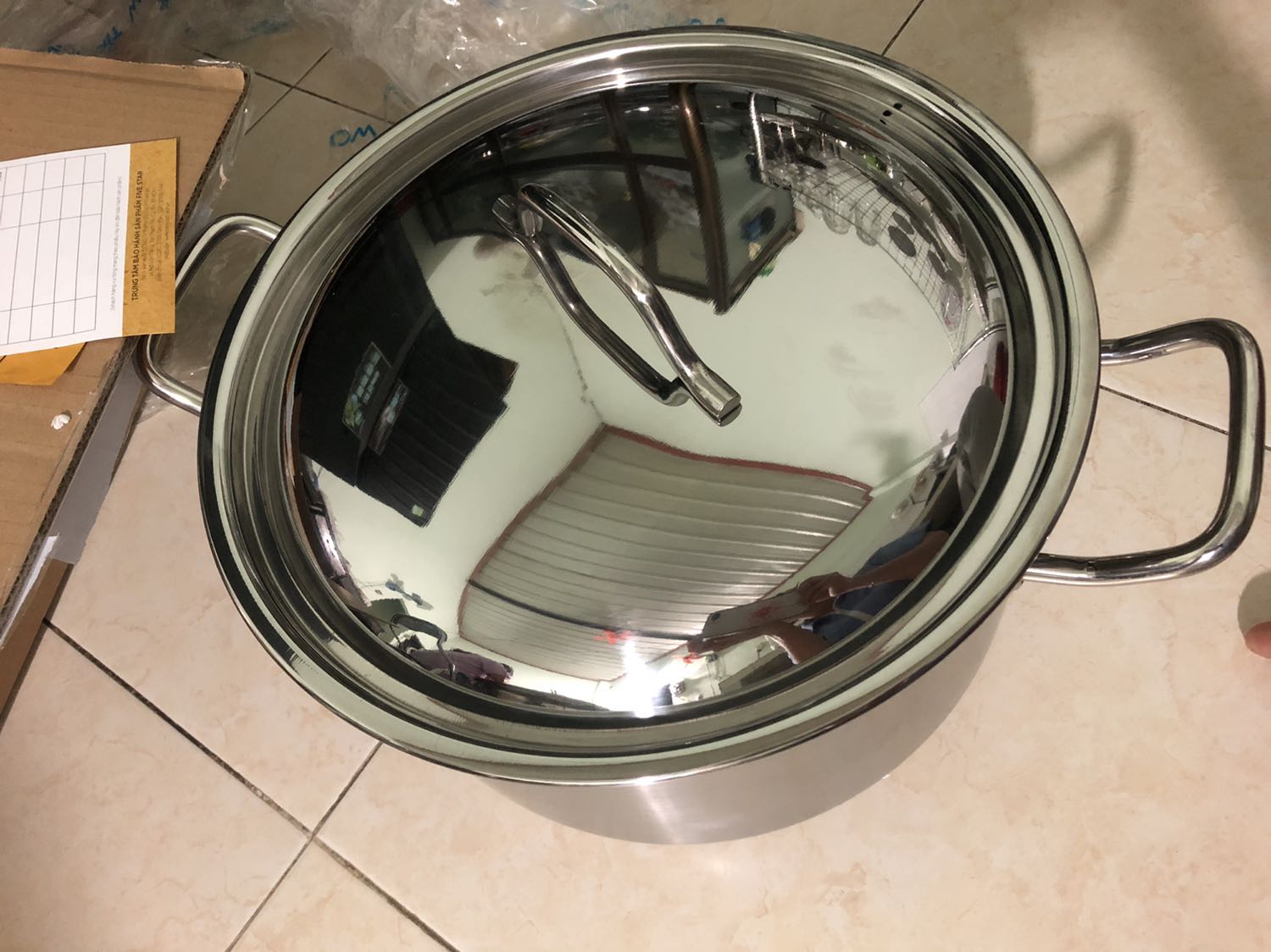 Nồi rất dày, rất chắc chắn. Đóng gói cẩn thận. Giao hàng nhanh.