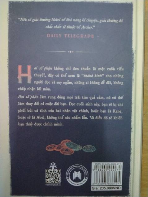 - Về dịch vụ: Từ trước đến nay, mình đánh giá rất cao về chất lượng dịch vụ cụ Tiki, đặc biệt đối với sản phẩm là sách. Dịch vụ chất lượng rất tốt, đóng gói rất cẩn thận và bảo quản khá kỉ (tuy ở góc hơi bị cong dù đã có cả miếng xốp ở trong), thời gian giao cũng khá ổn ( 3 ngày từ TP HCM)...
- Về sản phẩm:
+ Hình thức: Cách thành văn của tác giả Archer rất được đánh giá cao, cách kể chuyện và dẫn dắt vô cùng thành công khi khiến người đọc cảm nhận và hình dung được rõ bối cảnh và tình tiết câu chuyện lẫn nhân vật;...
+ Nội dung: Đây là tác phẩm kinh điển, chắc cũng không cần bàn nhiều về độ hay và ý nghĩa của tác phẩm rồi nhỉ! Giá trị của tác phẩm chỉ khi trực tiếp đọc thì mới cảm nhận được.
Nói chung, "shop và sách xứng đáng 5 sao"