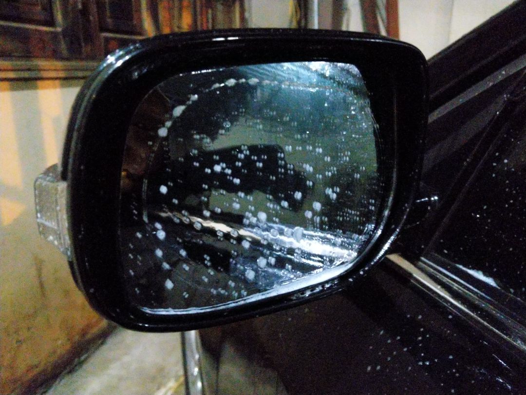 Theo như quảng cáo thì có hạn chế nước đọng vào gương hay ít nhất đỡ mờ gương. Nhưng thực tế sản phẩm ko có một xíu tác dụng j. Dán như ko dán. Chưa nói còn có khi làm kính đục hơn. Đợi sản phẩm về háo hức khi nhận đc quá thất vọng. Sản phẩm QUÁ TỆ. Theo như quảng cáo thì có hạn chế nước đọng vào gương hay ít nhất đỡ mờ gương. Nhưng thực tế sản phẩm ko có một xíu tác dụng j. Dán như ko dán. Chưa nói còn có khi làm kính đục hơn. Đợi sản phẩm về háo hức khi nhận đc quá thất vọng. Sản phẩm QUÁ TỆ.