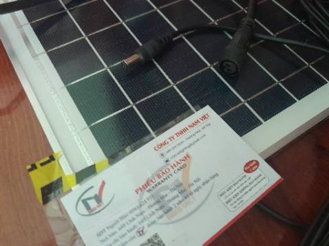 Bán hàng không đúng như sản phẩm chào bán. Giao hàng không có điều khiển, đầu cắm day điện đèn và tấm pin không khớp. Bán hàng đểu