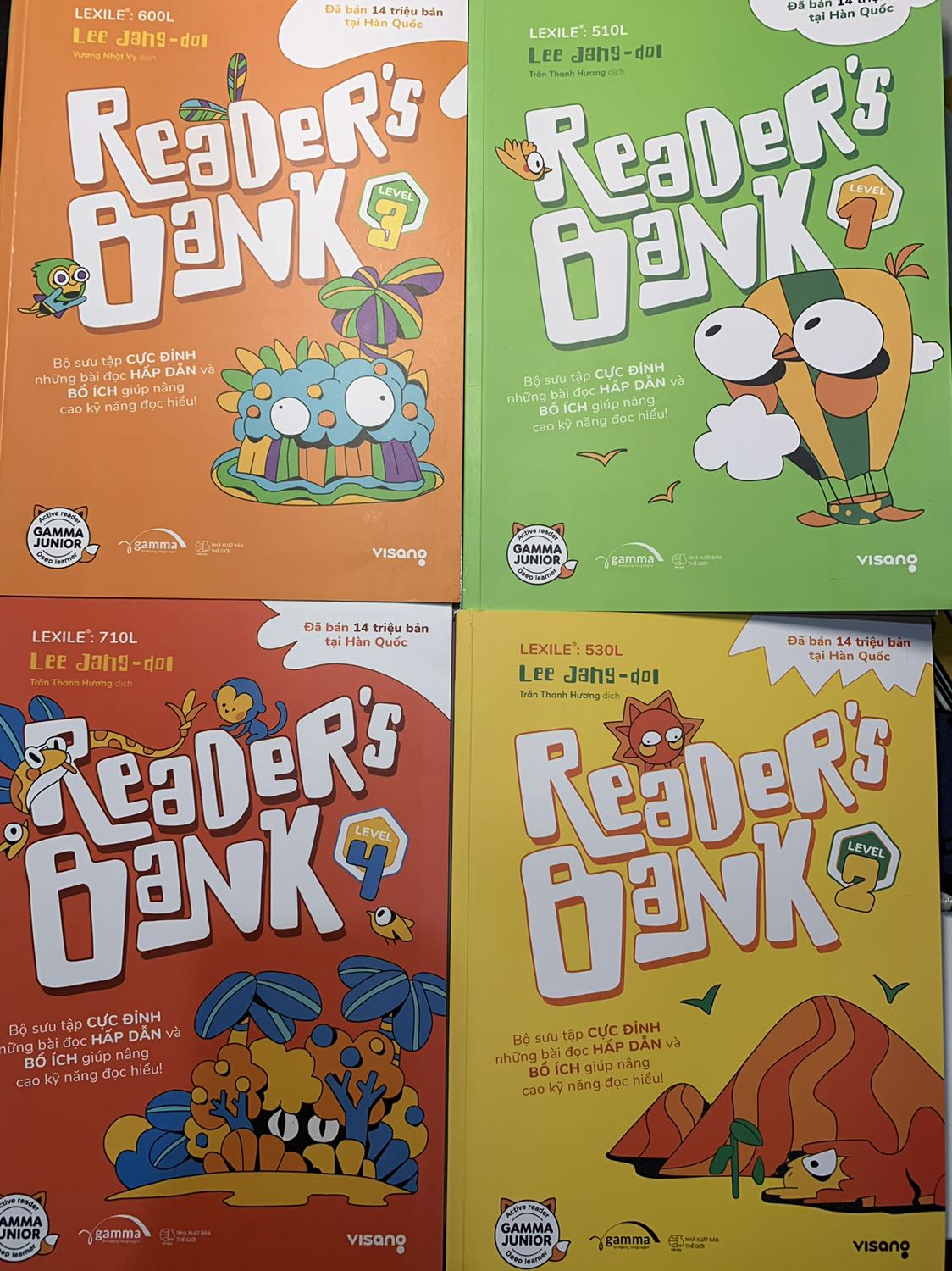 Sách hình ảnh dễ thương giấy in màu chất lượng tốt. Nội dung phù hợp cho các bé từ 6-10 tuổi.Mua về bé nhà mình rất thích