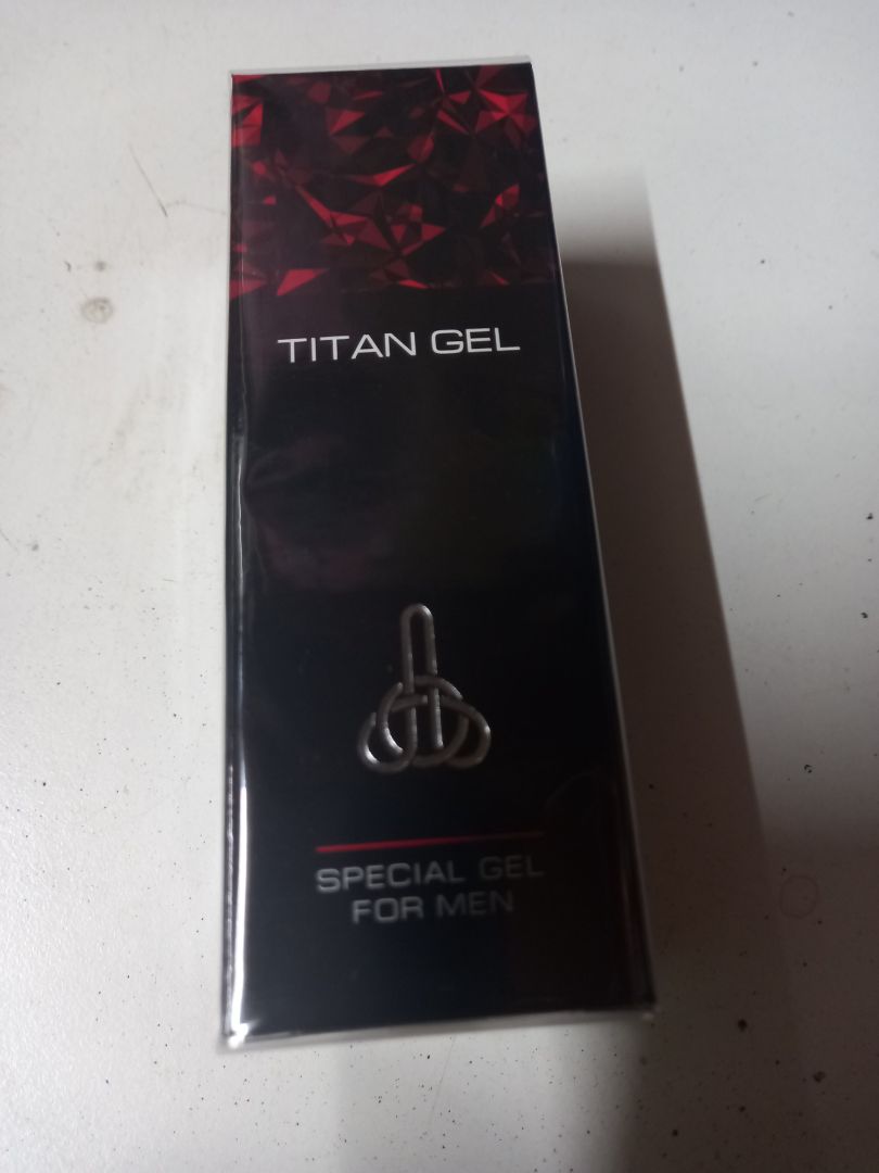 Sao bao bì không có băng keo của tiki, mọi khi tôi mua hàng là có băng keo của tiki nên rất an tâm nhưng kỳ này không có băng keo của tiki ,nên không an tâm tâm cho nấy  ,vì khi có băng keo của tiki khi ai đó xé hàng ra là biết ngay còn lần nầy thì không thể biết đươc