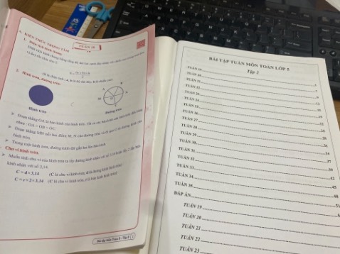 Sách in lại
Không phải sách của nhà xuất bản
Mình có chụp cho mn xem bản mình có sẵn của nxb và bản mình đặt