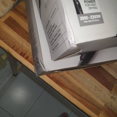 Giao nhanh chóng ! Mua 2 cái nhưng 1 cái shop kt không kĩ bị hở . Hai hộp mua đều bị móp méo - muốn mua tặng nên không ưng ý cho lắm !