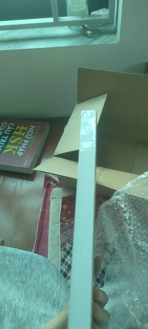 Sách bé, giấy mỏng xíu nhưng giao nhanh. Ok