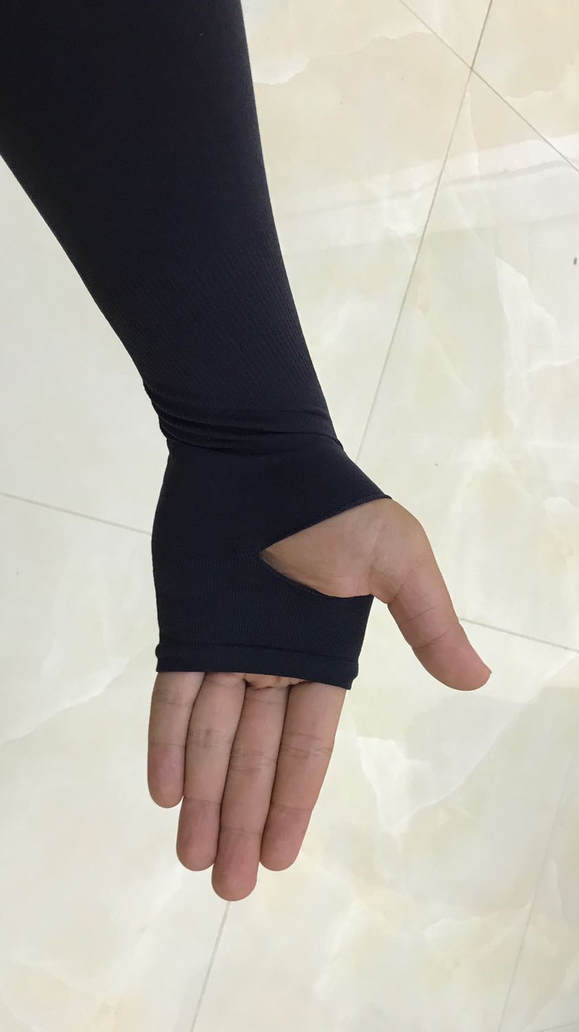 Mẫu mã đẹp, chất vải trơn, mịn, thoáng mát.