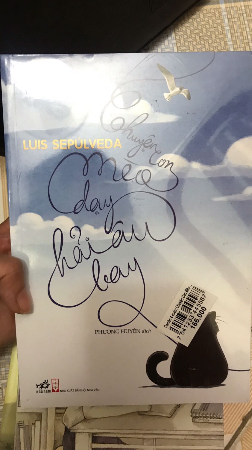 Mua combo này đem tặng nhiều lần mà giờ mới cho mình. Chờ sale mãi mà giảm ko được bao nhiêu, nhưng vẫn ưng lắm.
Tiki giao hàng nhanh khủng khiếp!