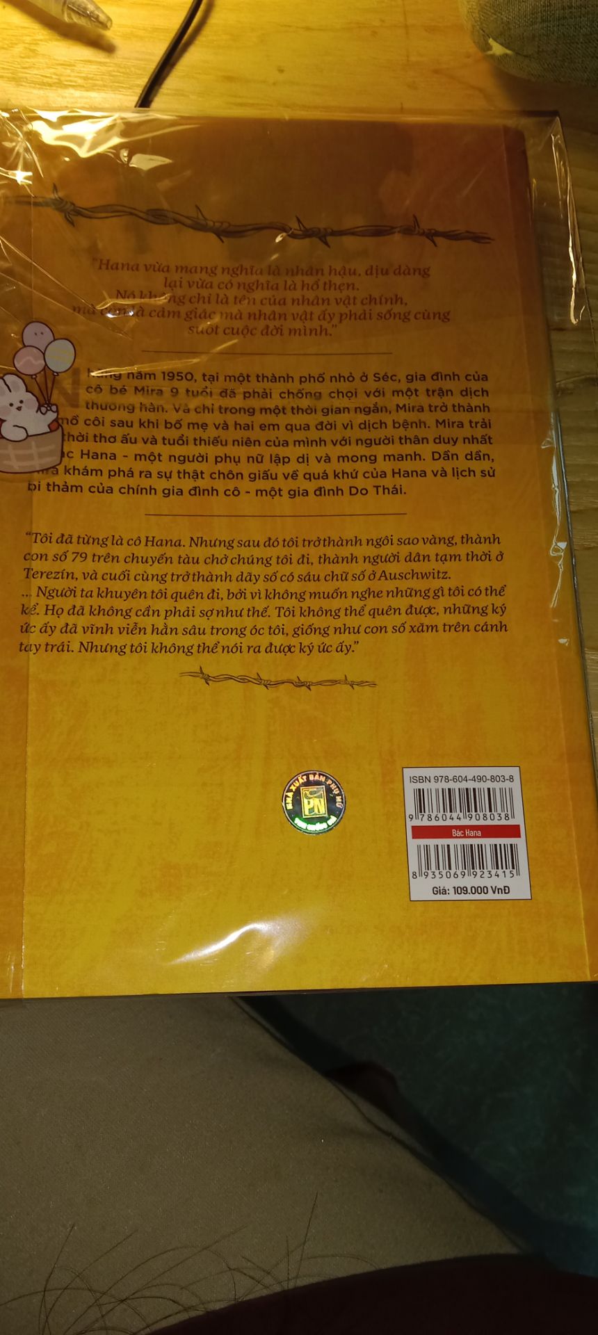 Giao nhanh, sách hơi móp với có 1 số lỗi nhỏ