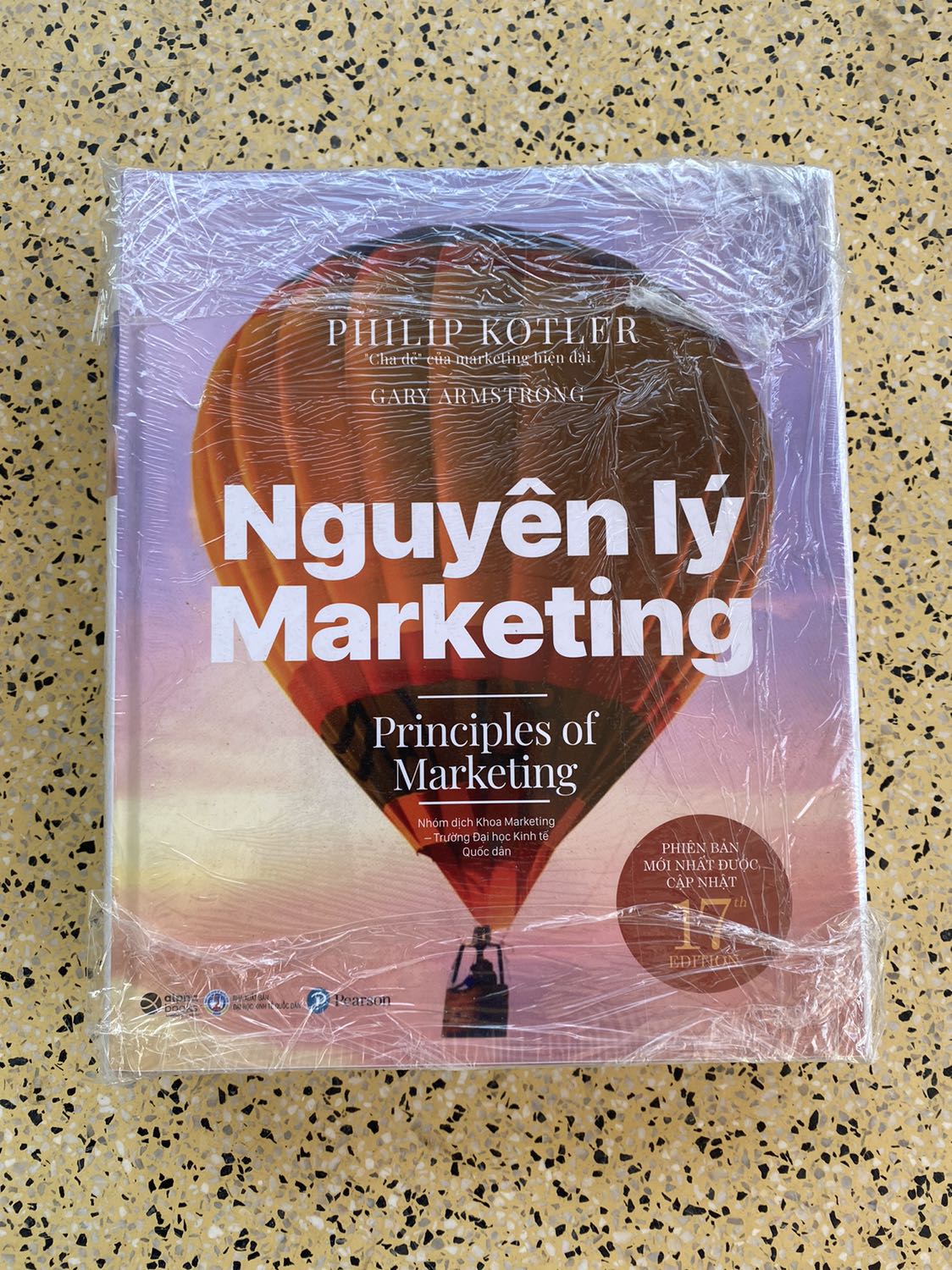 Sách nguyên seal đóng gói cẩn thận, đúng với sản phẩm giới thiệu. Cảm ơn Shop