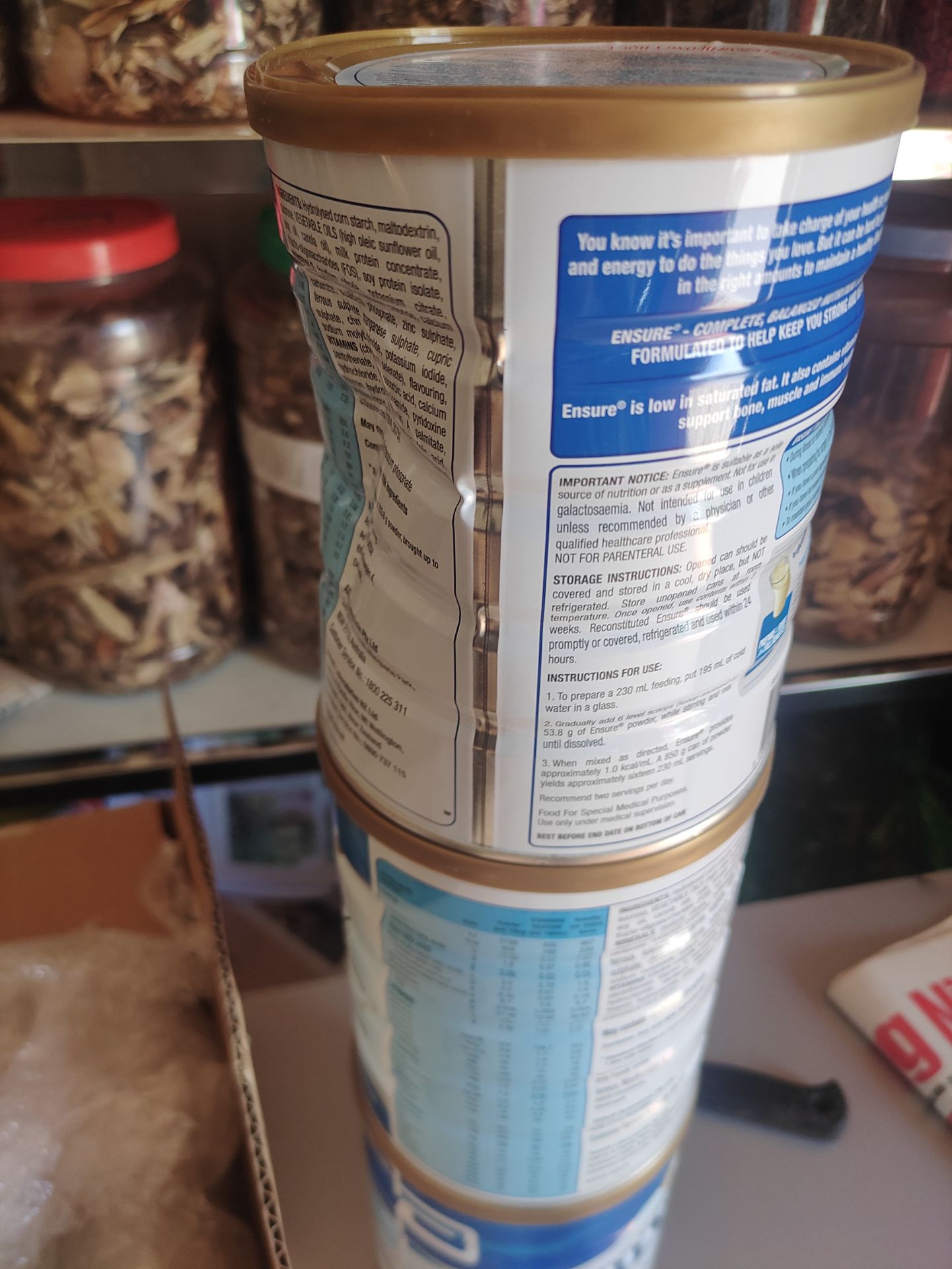 1 hộp bị méo 😭 còn lại chưa khui thử vị. shop cần thêm thì sẽ ok hơn 👍