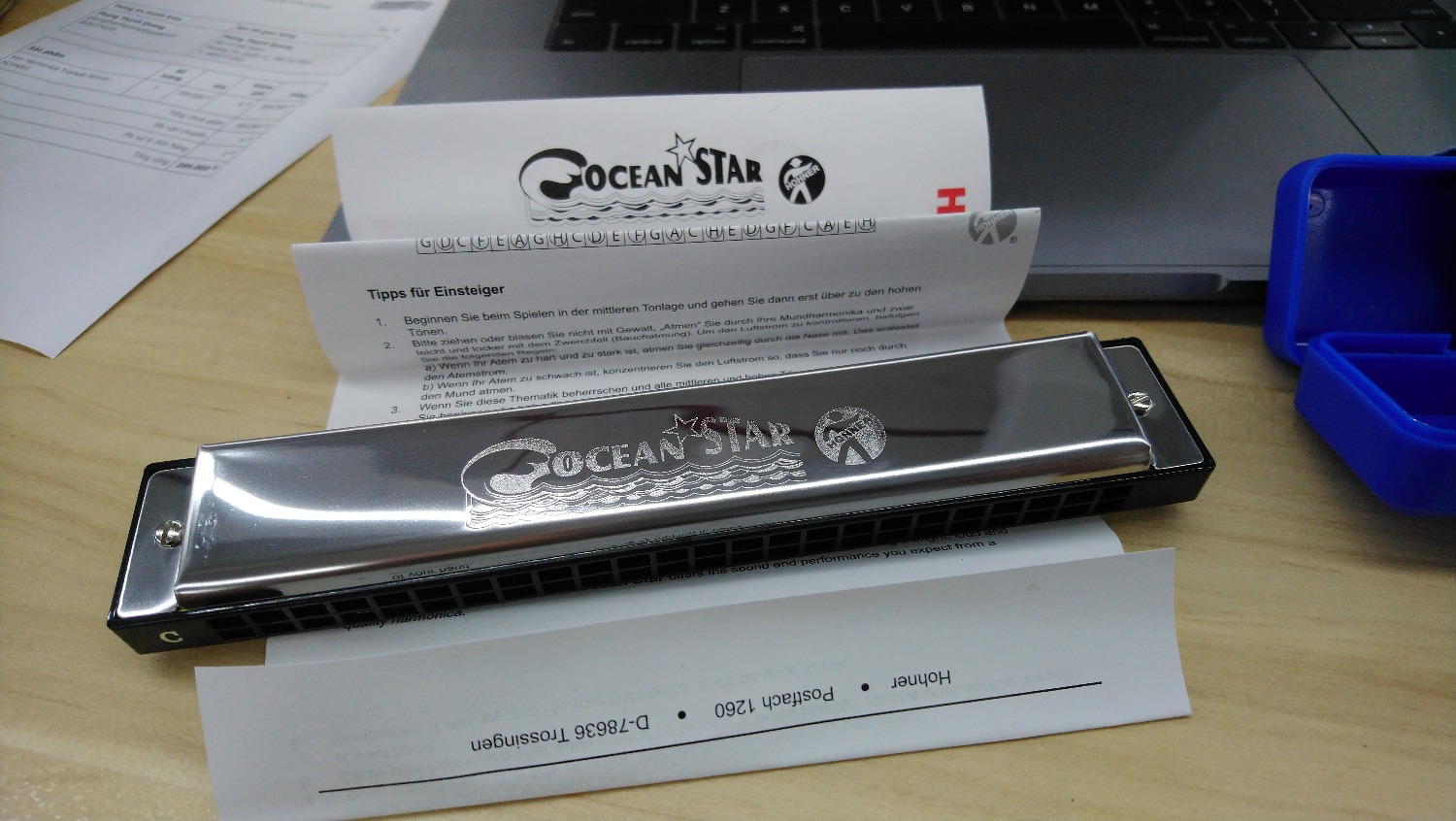 Mua về thấy bị trầy, mà thôi xài luôn. Cho 4 sao vui vẻ!