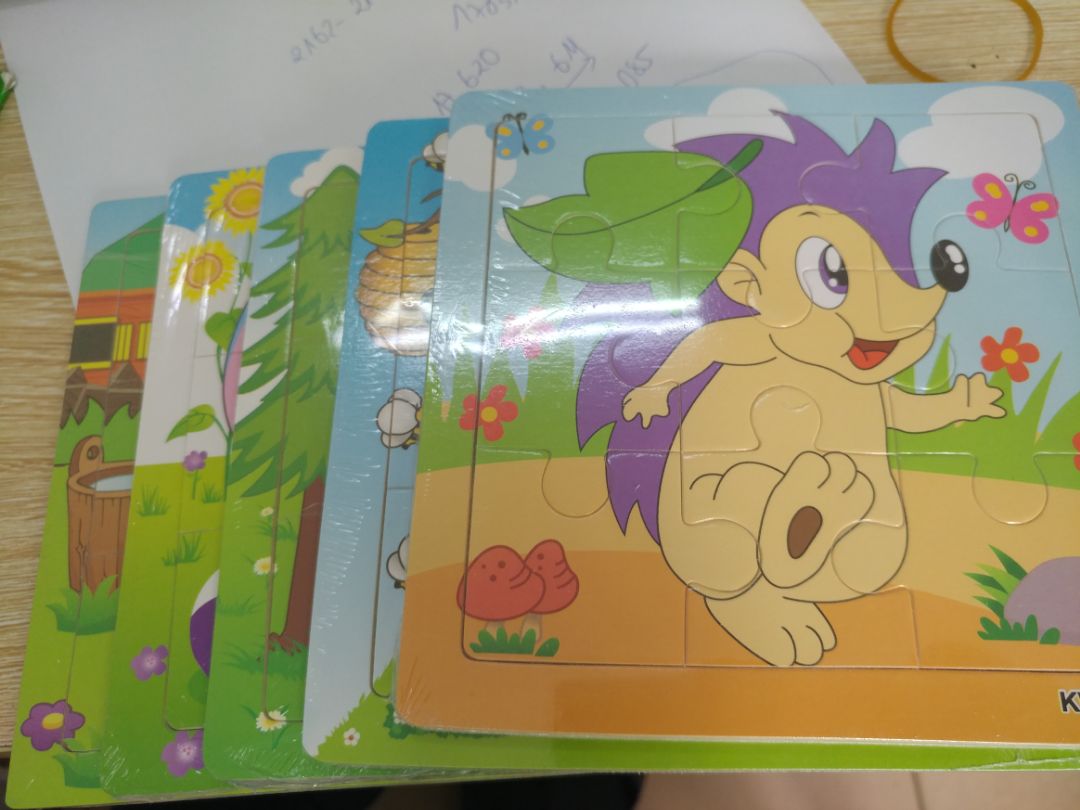 Mình đặt 2 bộ lúc nhận hàng mới nhận dược 1 bộ. Tiki kiểwm tra lại giúp mình nhé.