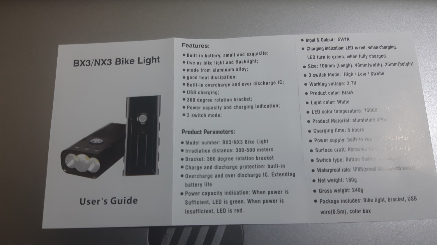 - Rất ưng ý. Giao hàng nhanh, đóng gói tốt. 
- Đèn chính trước nhìn cực cool. Liền lạc. Nút nhấn chế độ có dán tấm kim loại nhỏ bấm mát tay :) 
- Nhìn bên ngoài sản phẩm chống nước tốt.
- Bát gắn chặt. Đèn có thể xuay 360 độ theo phương ngang.
- Bật max sáng thân đèn nhiệt độ hơi ấm nhẹ. Đèn sáng tỏa tốt
- Độ sáng đèn hơi yếu . Độ sáng thực tối đa khoảng 250-300 lumen.
- Chưa *** pin nên cũng không biết đèn max sáng bao lâu. Nhưng thời gian sáng không phải là vấn đề nếu thay 2 cục pin sạc xịn 3500mAh

- Đèn sau đi kèm cảm quan chống nước tốt. Chất lượng tốt. Độ sáng cao, nhiều chế độ chớp

Kết luận :
Sản phẩm chất lượng, đèn trước độ sáng hơi yếu nhưng rất rất đáng mua trong tầm giá. tiền.