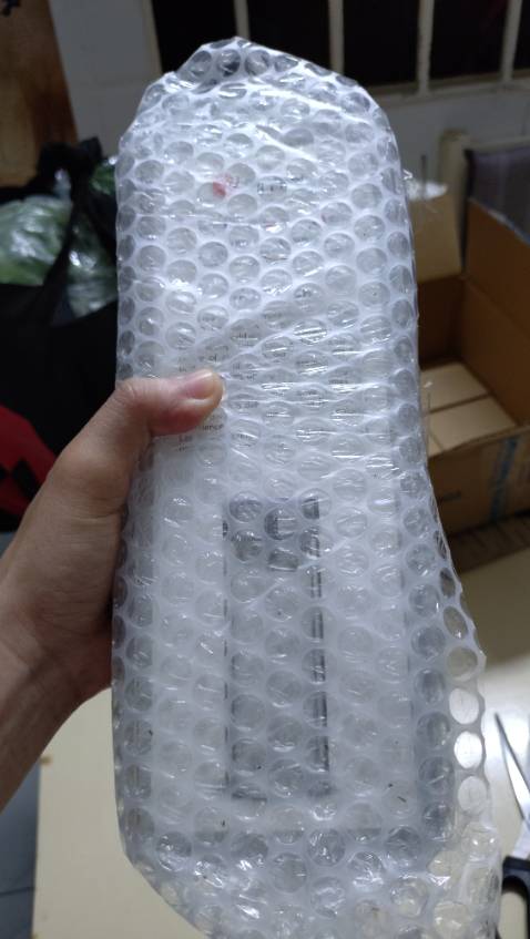 Bình nước đẹp, chắc chắn, sang trọng. 
Tiki giao hàng tốt và đóng gói cẩn thận, đẹp.