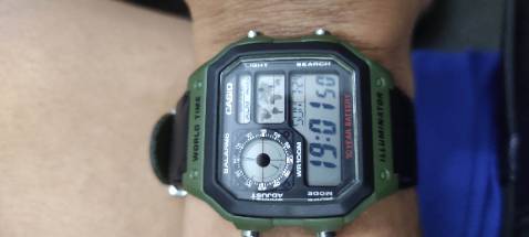 Đồng hồ chính hãng, mặt kính tinh xảo, vòng tròn giả lập đồng hồ quartz đáng giá, giờ thế giới, báo thức 5 chế độ, led cam 2 đèn rất sáng, rất đáng giá, thank shop nhiều nhé