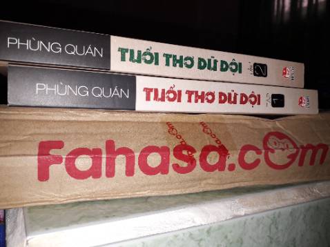 Gói hàng cẩn thận, giao hàng lâu hơn dự kiến 1 ngày. Nội dung sách được rất nhiều bạn khen hay và cảm động nên mình mua đọc dịp Lễ. Gói hàng cẩn thận, giao hàng lâu hơn dự kiến 1 ngày. Nội dung sách được rất nhiều bạn khen hay và cảm động nên mình mua đọc dịp Lễ.