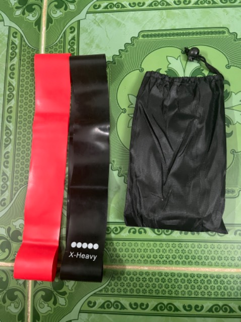 Giao hàng nhanh, đóng gói cẩn thận. Sản phẩm đúng như mô tả. Chất liệu co giãn tốt, dây dài khoảng 30cm, cho vào túi nhỏ gọn, tiện lợi Giao hàng nhanh, đóng gói cẩn thận. Sản phẩm đúng như mô tả. Chất liệu co giãn tốt, dây dài khoảng 30cm, cho vào túi nhỏ gọn, tiện lợi