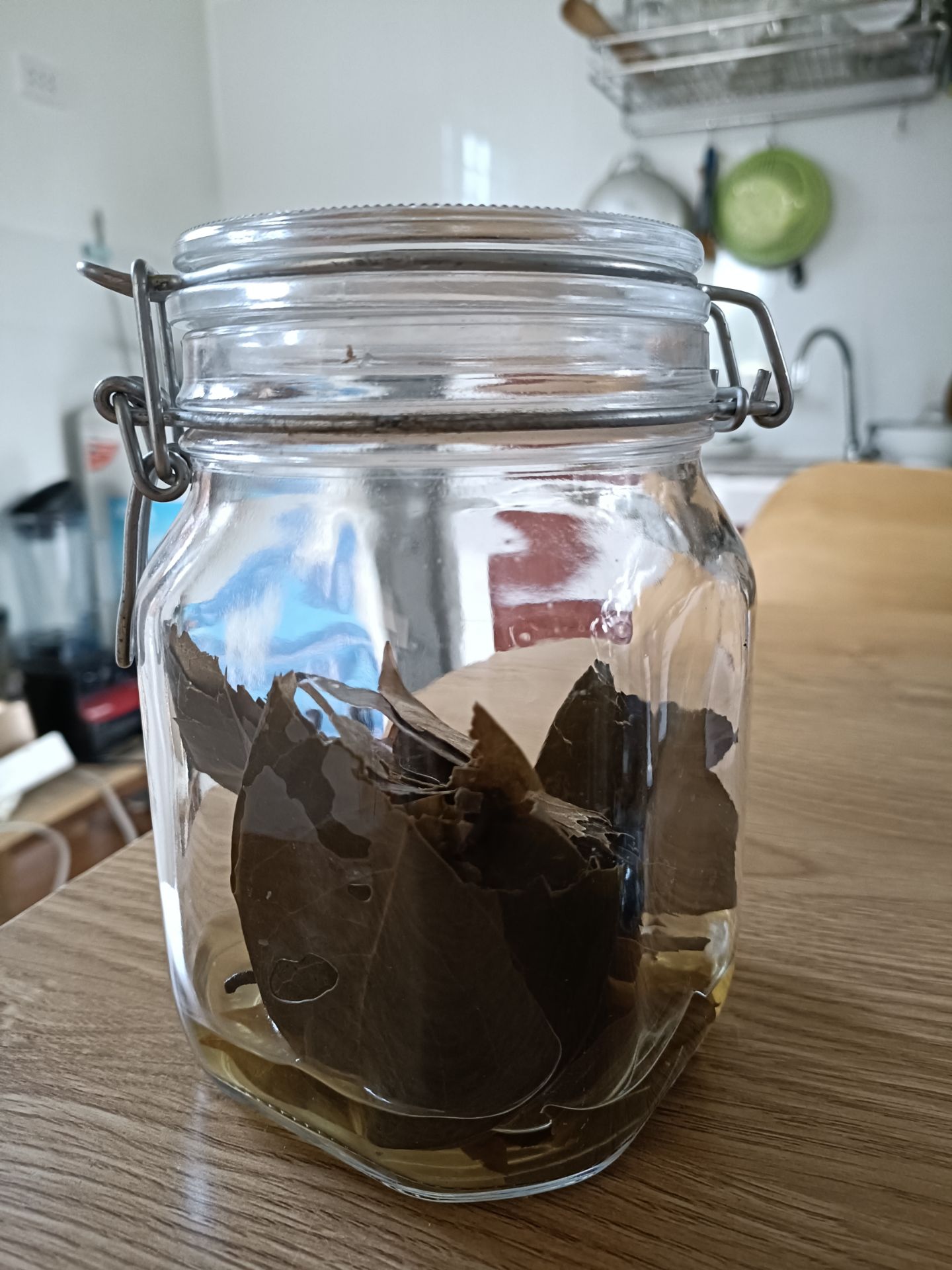 Hũ đẹp chắc chắn, giao hàng cực nhanh. cảm ơn ship và tiki nhé.