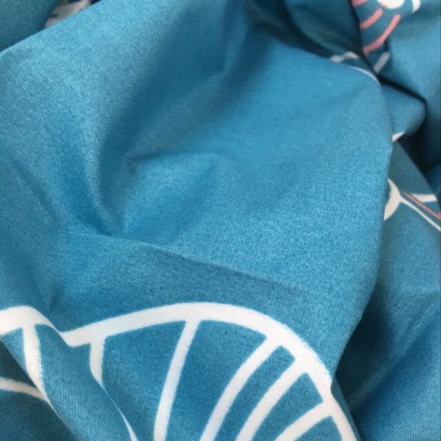 Giao hàng nhanh đúng mẫu mình đặt nhân viên giao hàng thân thiện, mình rất ưng ý