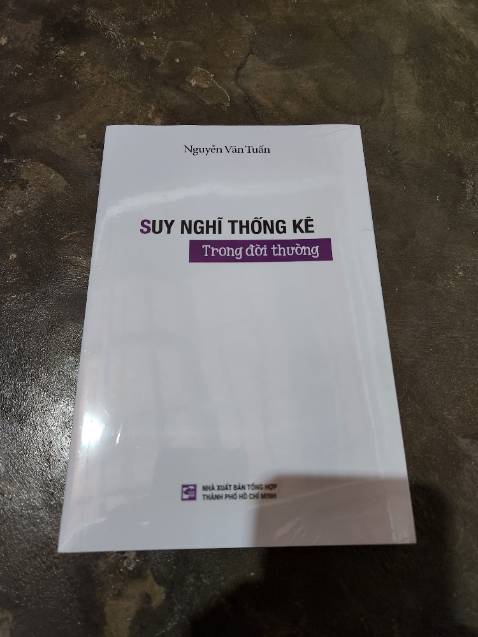 Ấn tượng đầu tiên là sách được gói rất rất cẩn thận và gói rất tinh tế, giao hàng nhanh. Thực sự ấn tượng...