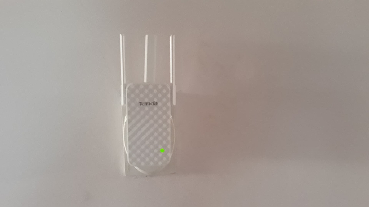 Sản phẩm được đóng kĩ,vận chuyển trước ngày hẹn,  kích sóng mạnh, xa. Nói chung là rất ok với giá này Sản phẩm được đóng kĩ,vận chuyển trước ngày hẹn,  kích sóng mạnh, xa. Nói chung là rất ok với giá này