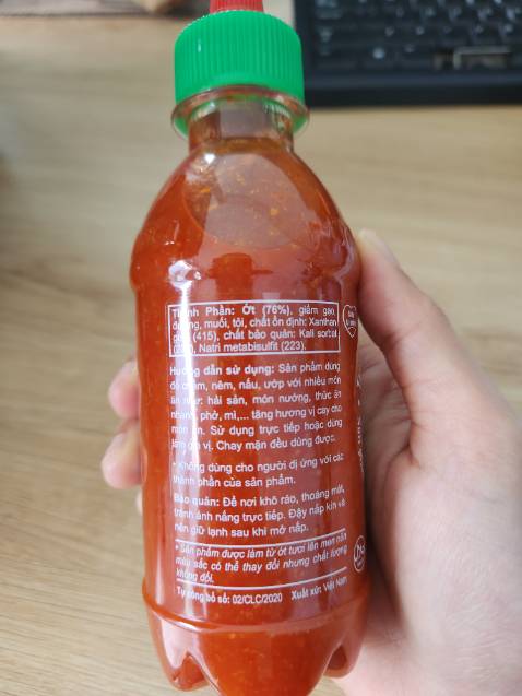 Tương ngon, đúng là sử dụng ớt tươi nên mùi vị rất thật. Sẽ ủng hộ shop mãi
