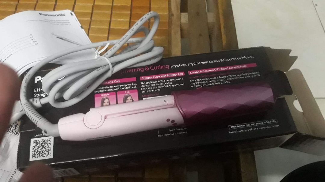 Máy gọn, nhẹ, dễ mang theo, hàng chính hãng, duỗi oki nhưng phải chia thành nhiều phần nhỏ để duỗi nên hơi lâu và không có chế độ chỉnh nhiệt, máy này rất khó để uốn tóc