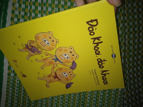 Sách mới, chất lượng tốt. Vẽ các con vật mà các em bé cuốn hút. Bé nhà mình khá thích tự lật sách.