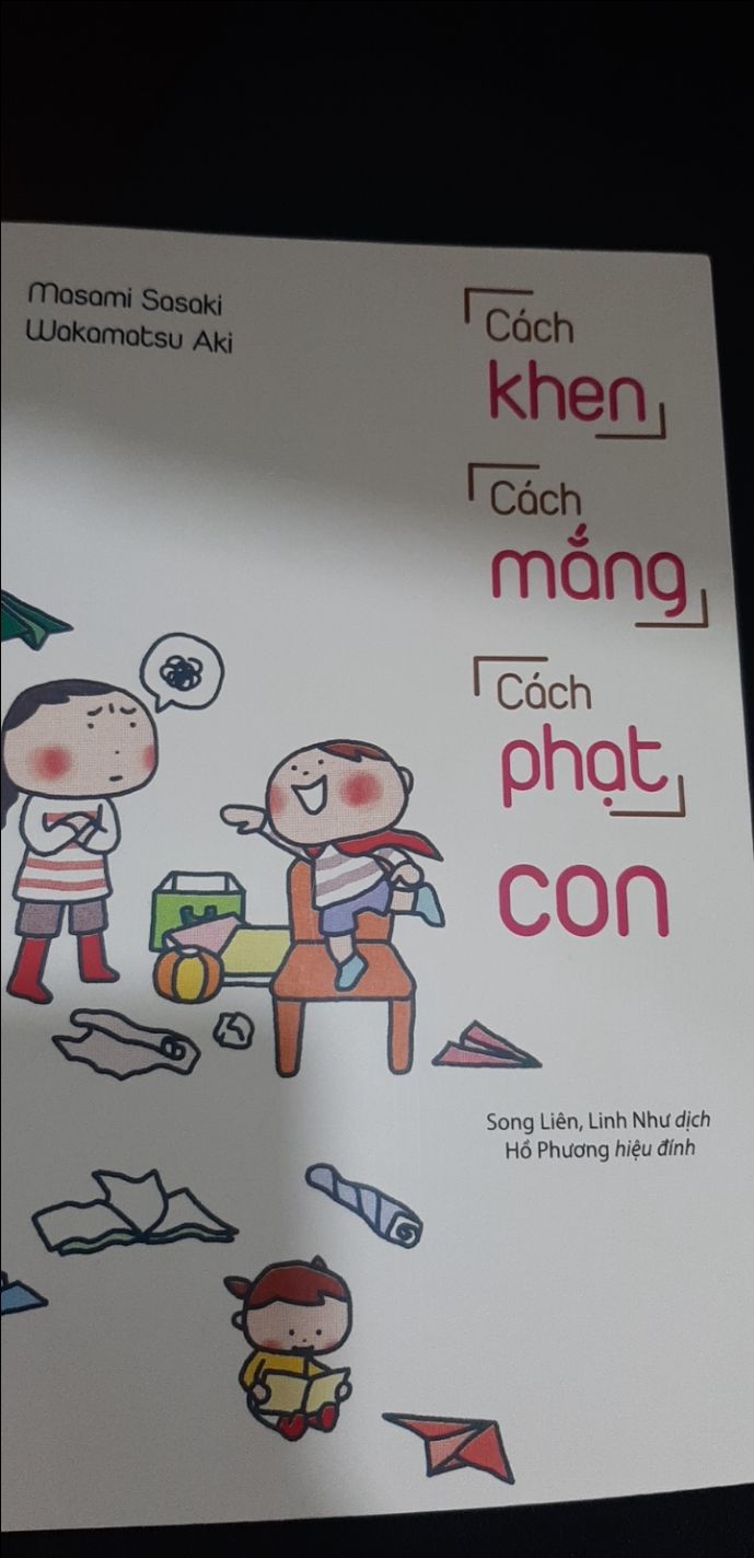 Rất nên mua nhe các mẹ... mình đã đọc hết và đúc kết dc 1 số kinh nghiệm khá bổ ích... các chương phần mục dc trình bày ngắn gọn xúc tích... đặc biệt mình rất ưng phần tranh truyện vừa vui vừa dễ thương nữa