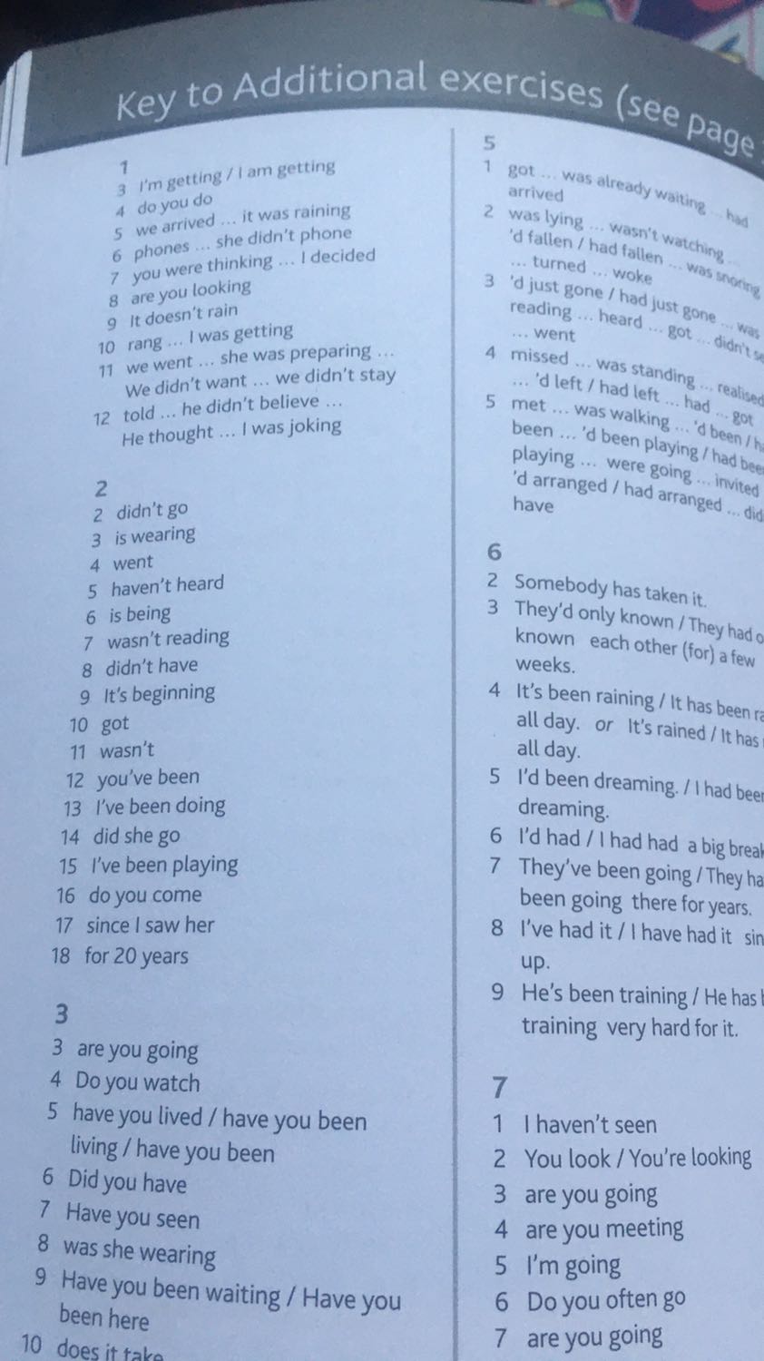 Sách được bọc kĩ, có mùi rất thích, trang giấy mịn và dày. Nội dung sách thì khỏi phải chê. Vì muốn thi Toeic nên mình mua sách về làm củng cố ngữ pháp. Vốn tự tin về ngữ pháp (do mình ôn luyện thi tiếng Anh thptqg) nhưng khi học và làm bt trong sách mới vỡ ra còn nhiều cái mình không biết. Sách rất hay và đầy đủ kiến thức. Có cả phần đáp án nữa. Nên mua nha mn. Tuy nhiên sách chỉ toàn tiếng Anh thôi. Nên nếu ai mất gốc thì nên cân nhắc